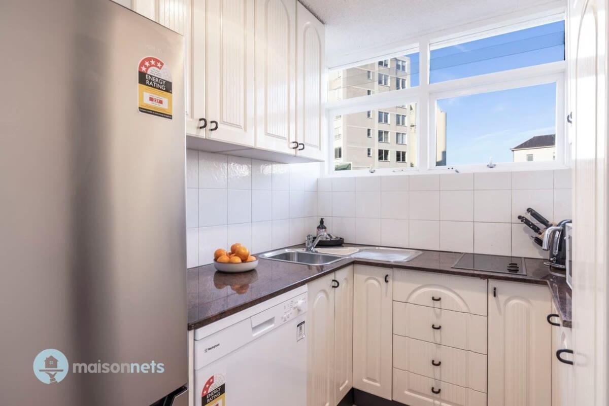 Studio Apt With Parking Balcony & Water Views Sydney Luaran gambar